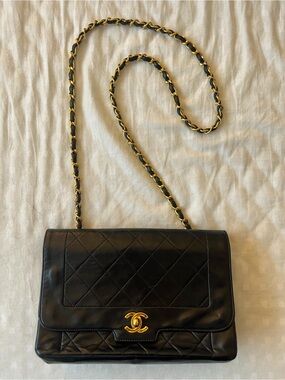 Chanel Diana Quilted Black Leather Shoulder Bag with Gold Chain
